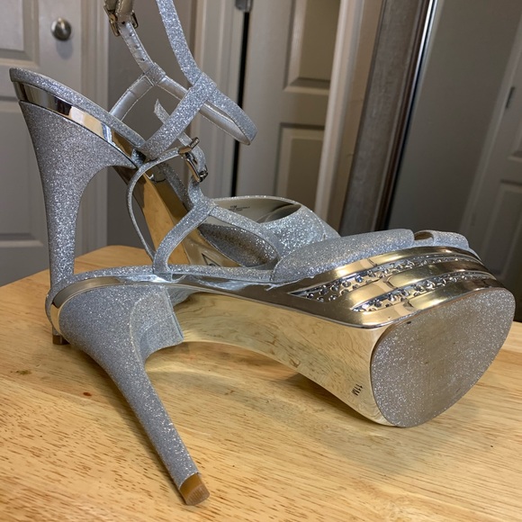 GIANNI BINI | Silver Platform Heels - Picture 9 of 15
